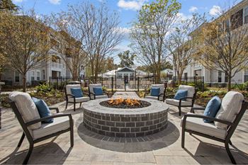 Outdoor fireplace lounge
